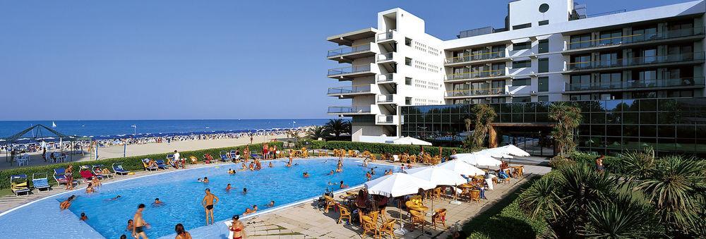 Grand Hotel Berti Silvi Marina Exterior photo